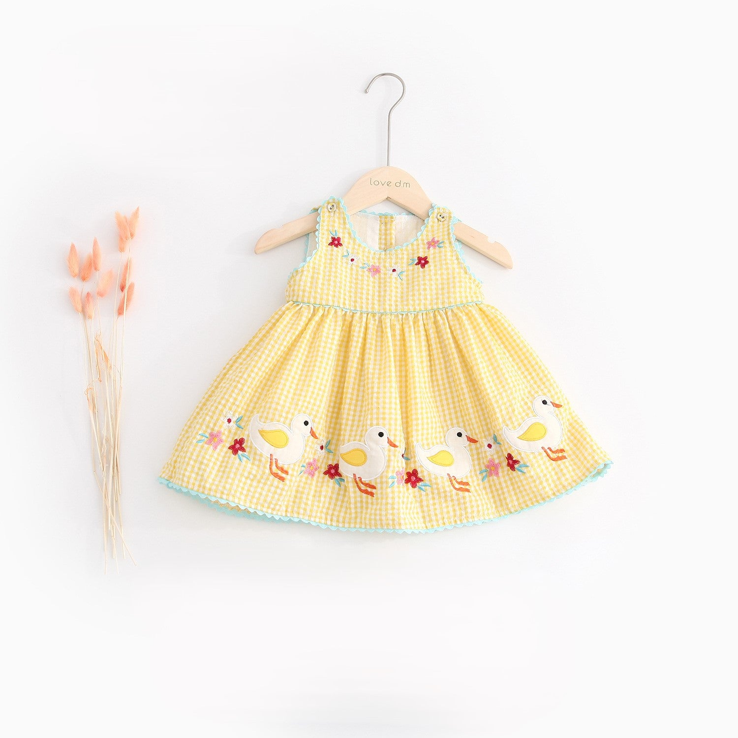 (Pre Order)Girls Spring and Summer Duck Applique Dress