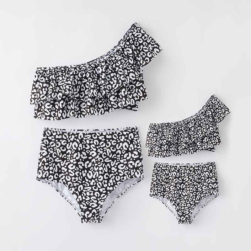 (In Stock)Mommy and Me Summer Leopard Print Oblique Shoulder Swimsuit
