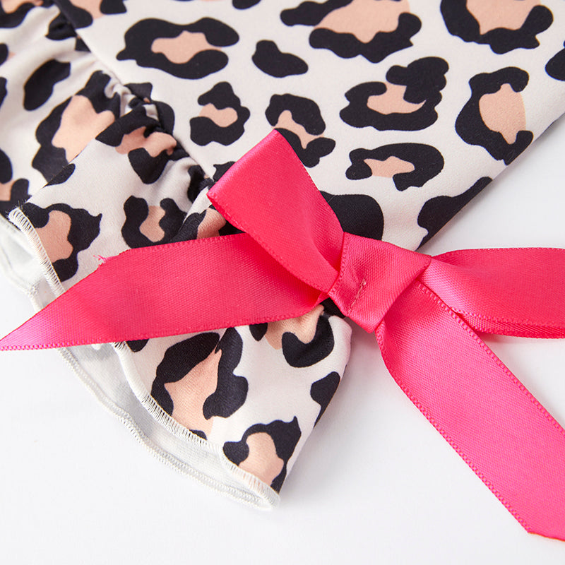 (In Stock E25-2-3)Girls Fall Leopard Pumpkin Applique Short Set