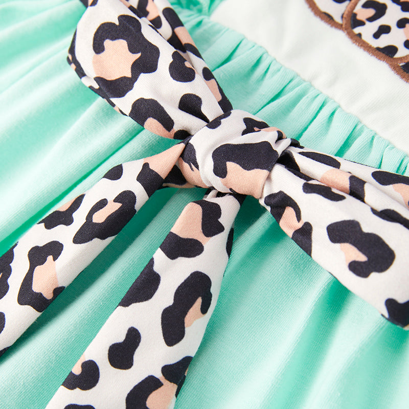 (In Stock E25-2-3)Girls Fall Leopard Pumpkin Applique Short Set