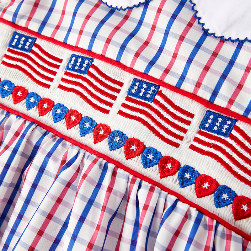(In Stock)One Pack(1 Pieces total) Sale Girls Patriotic Embroidery Smocked Dress