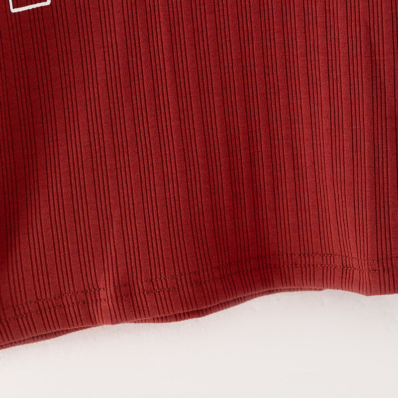 (In Stock G21-04-01)Girls Dark Red “MINI” Print Top