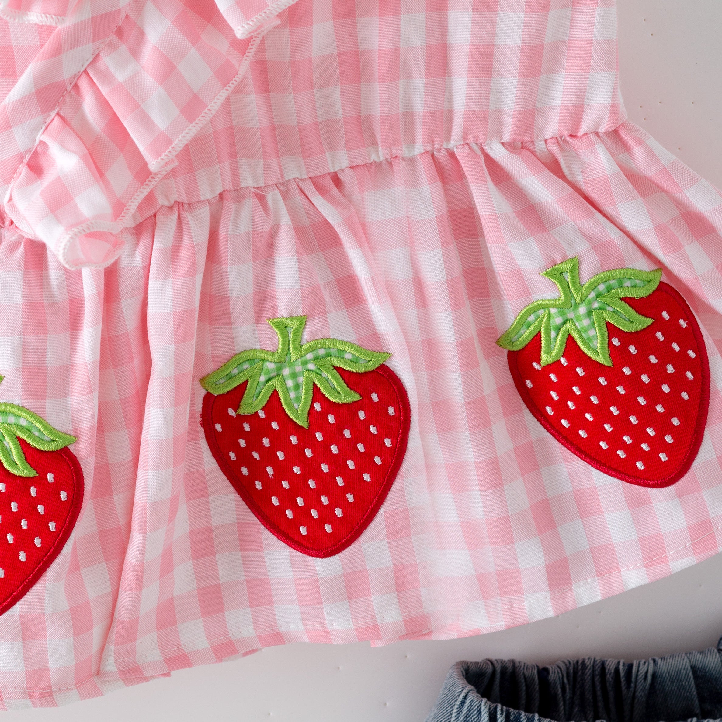 (In Stock)Girls Spring&Summer Strawberry Applique Denim Skort Set