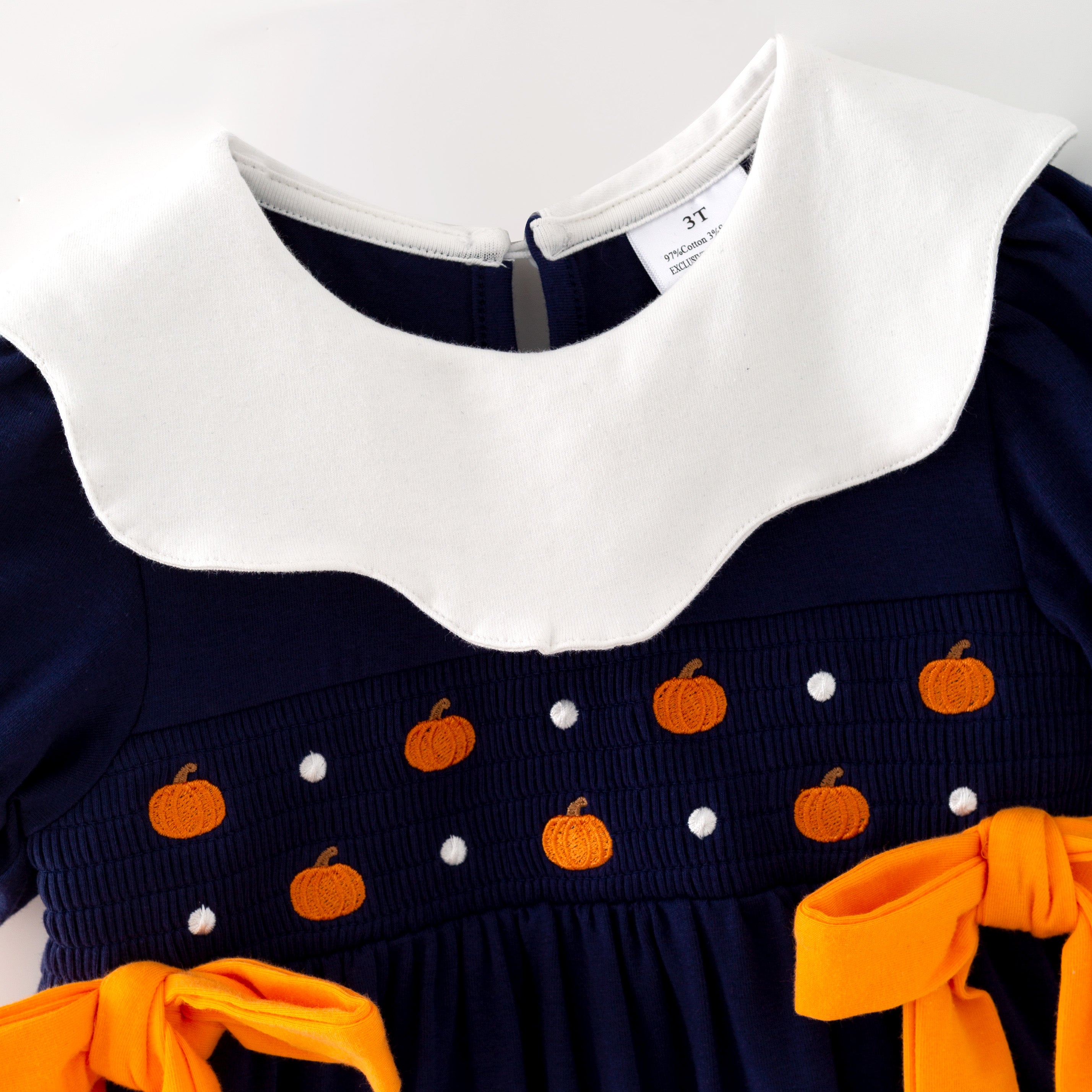 (In Stock)Girls Fall Pumpkin Embroidery Smocked Dress