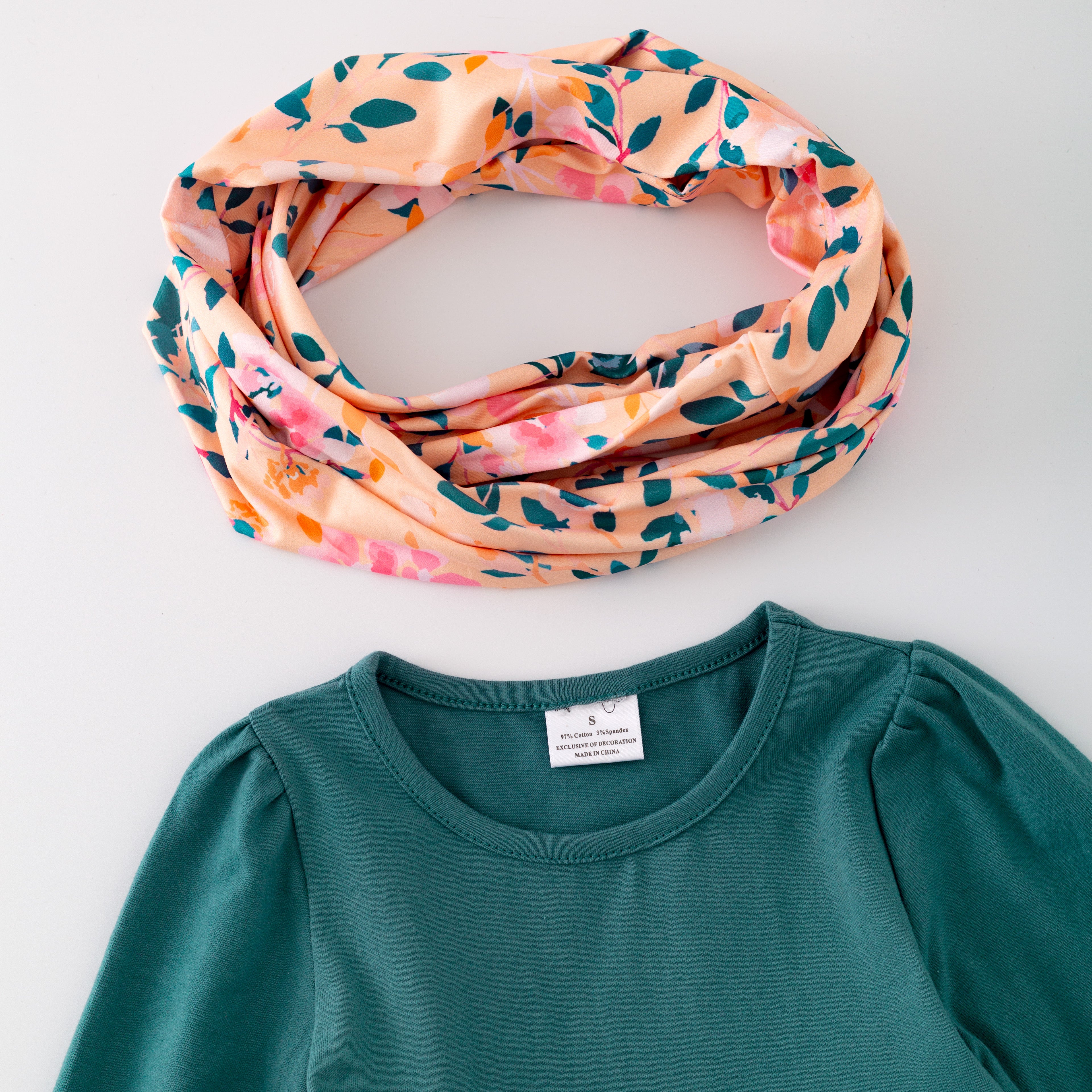 (In Stock L32-2-3)Girls 3 Pieces Fall Winter Top Floral Print Pants Scarf Set