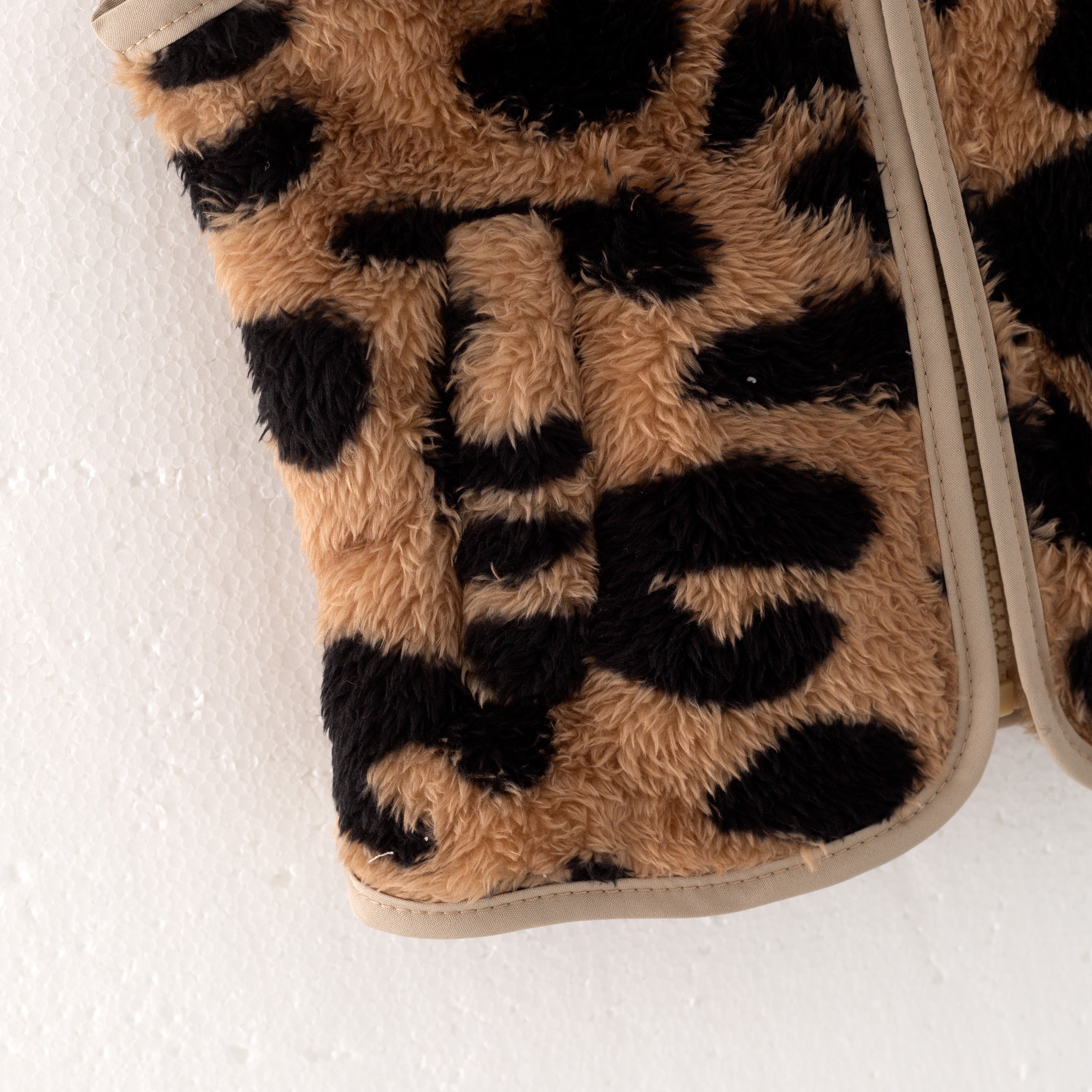 (In Stock L1-5-3)Mommy and Me Fall Leopard Print Vest