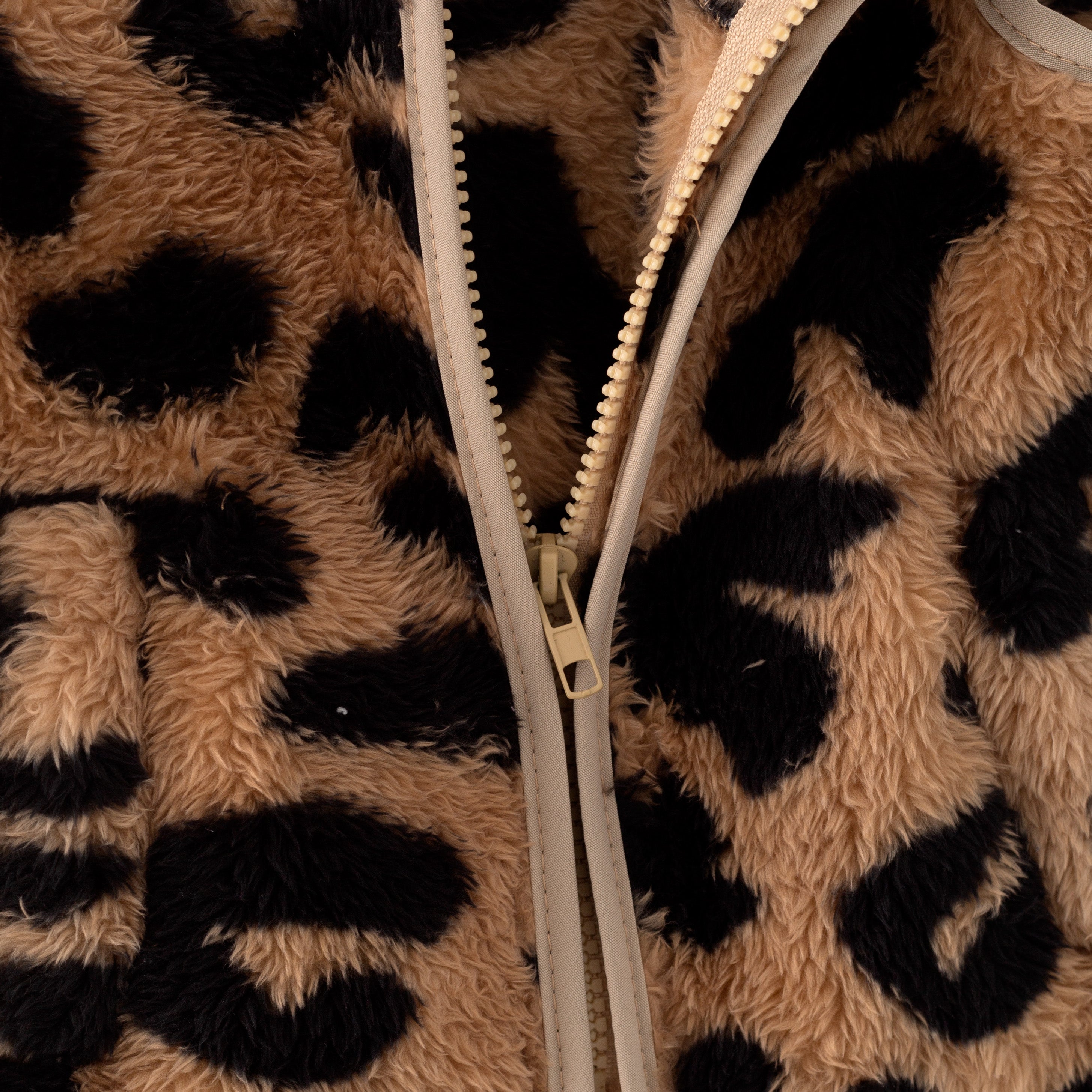 (In Stock L1-5-3)Mommy and Me Fall Leopard Print Vest