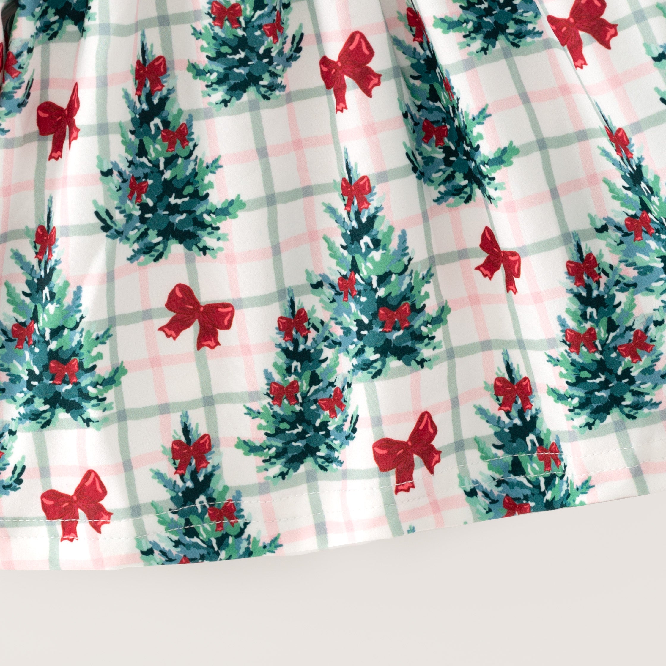 (In Stock)Toddler Girls Christmas Tree Embroidery Smocked Bloomer Set