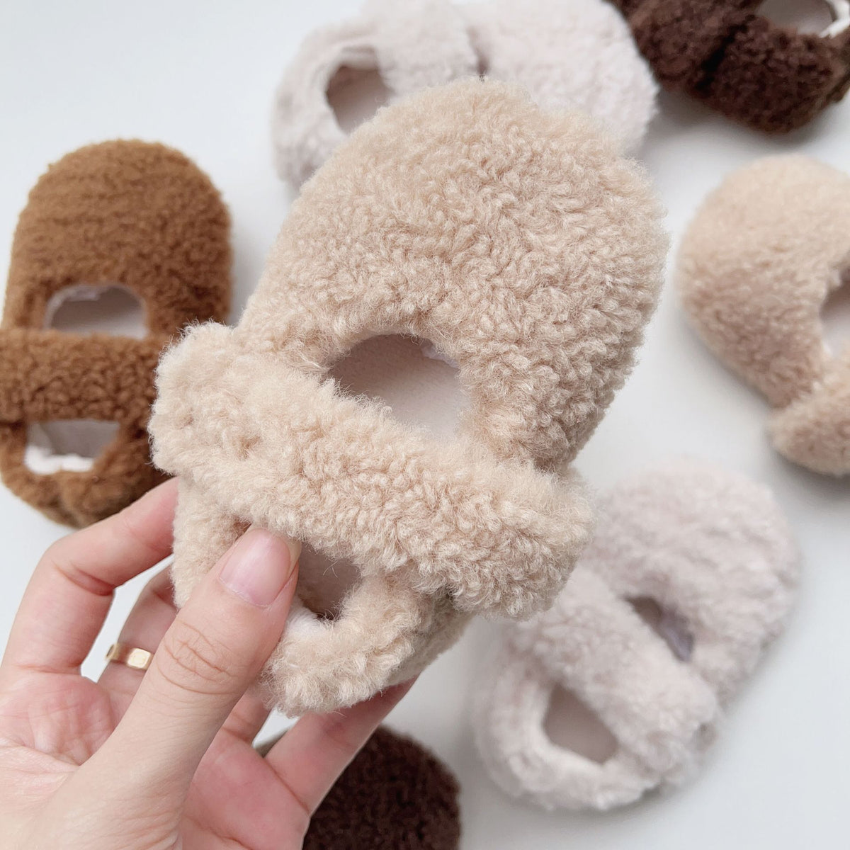 (Pre Order)Kids Fall&Winter Warm Teddy Fleece Baby Mary Jane Crib Shoes