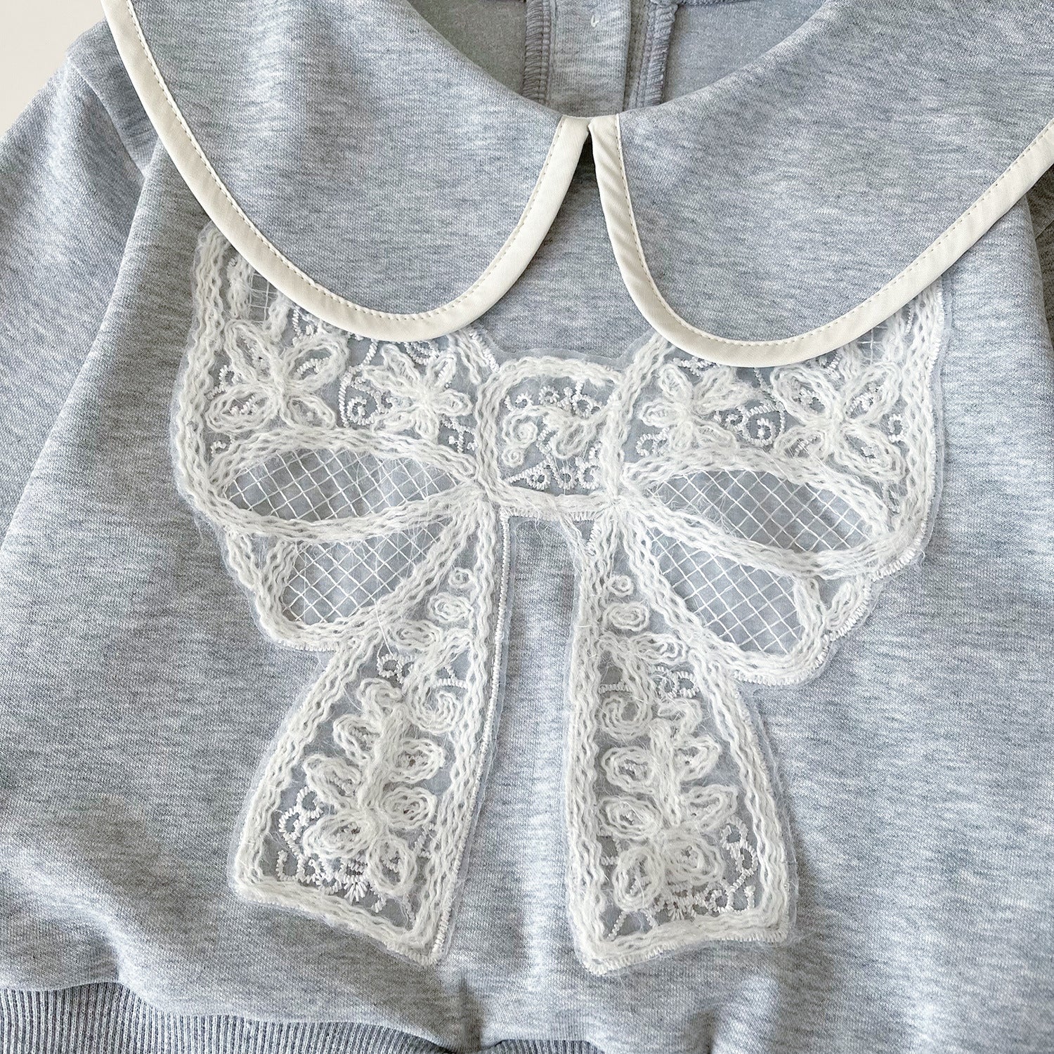 (In Production)Girls Fall&Winter Bow Applique Doll Collar Sweatshirt Set