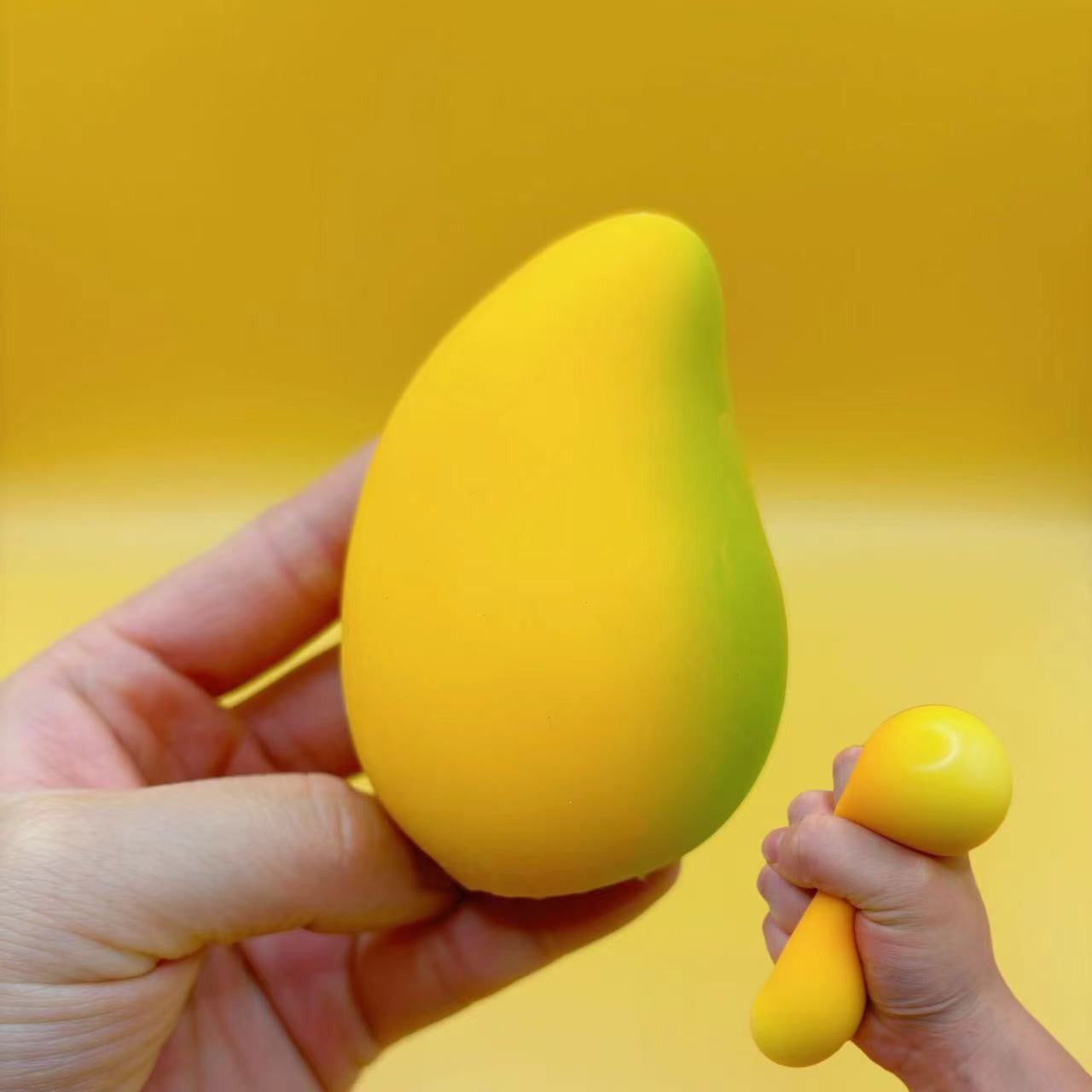 (Pre Order)Squishy Squeeze Mango Toy
