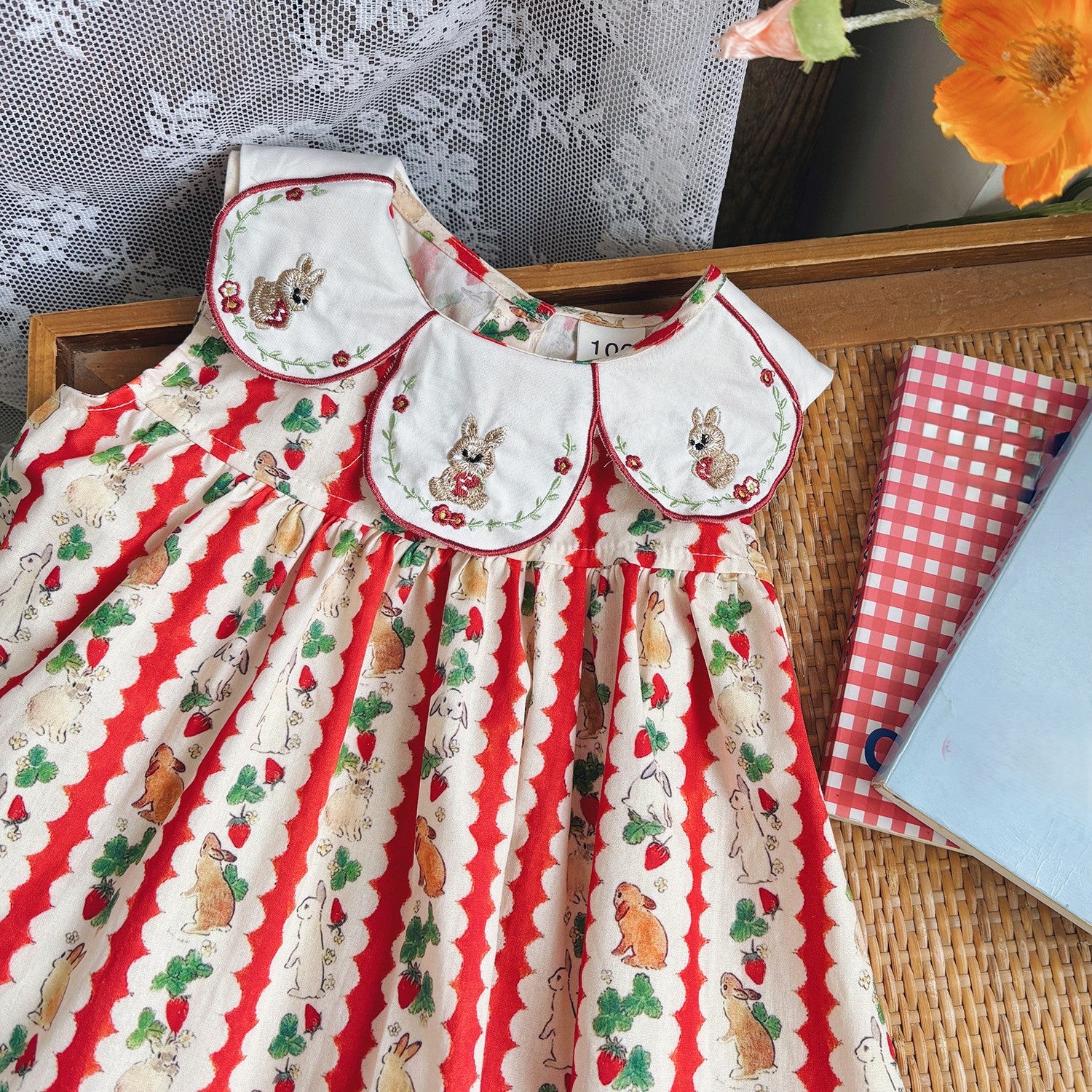 (In Production)Girls Easter Bunny Embroidery Flower-shaped Collar Dress
