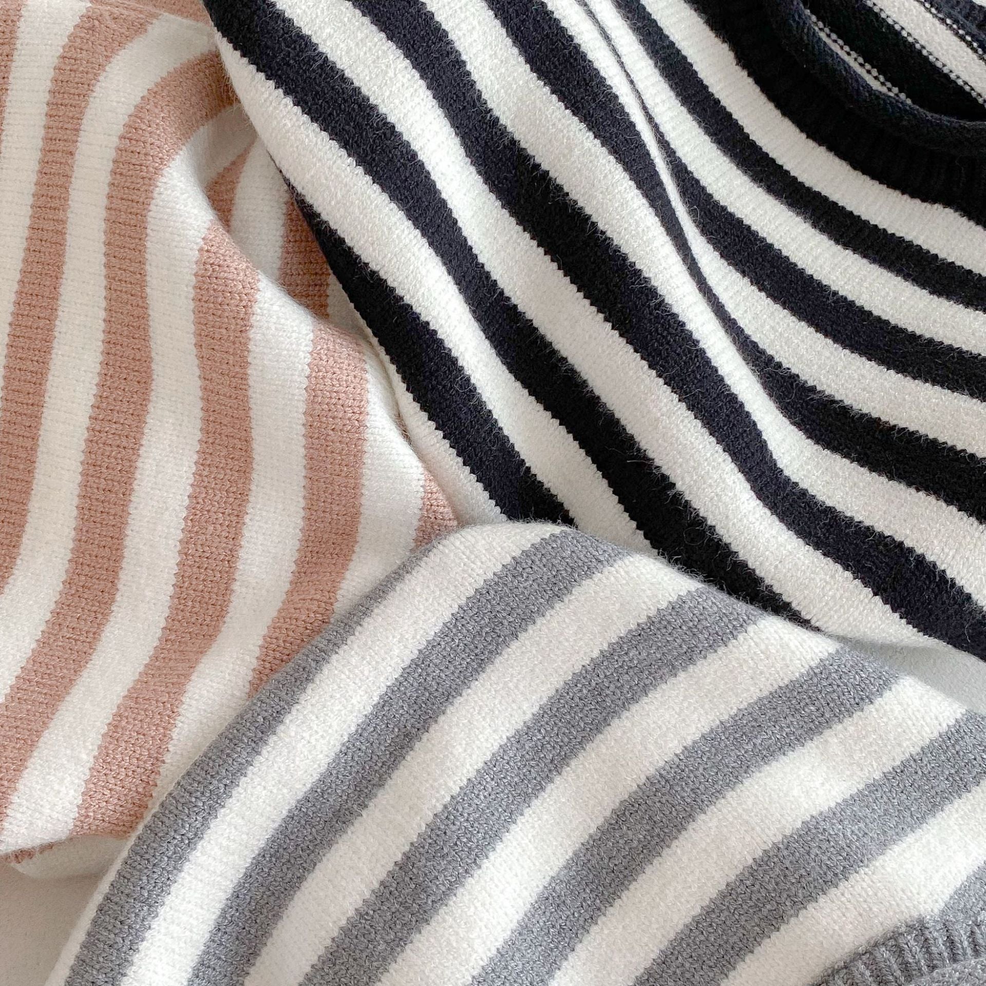 (Pre Order 2 Weeks)Unisex Fall Stripe Knitted Sweater