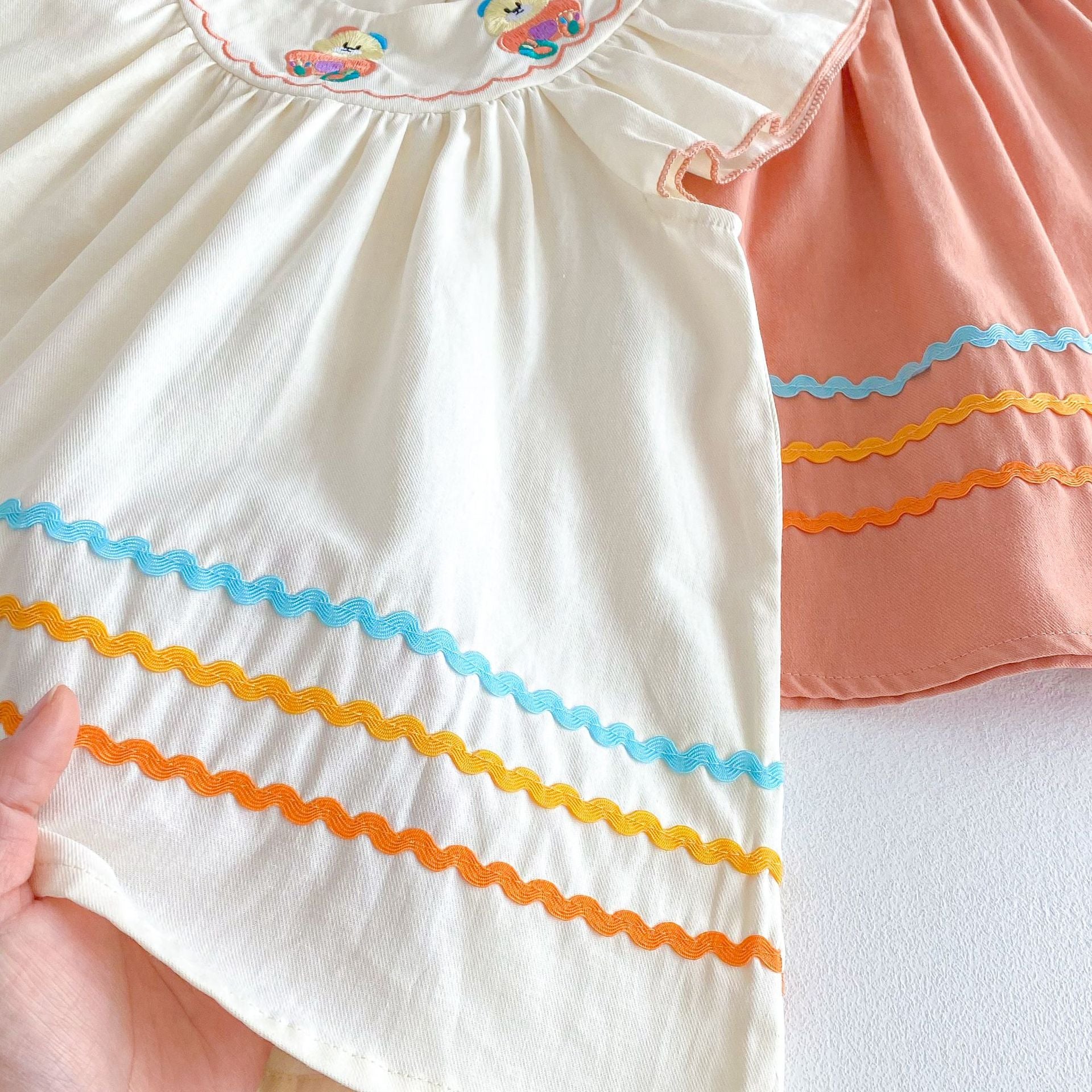 (Pre Order 2 Weeks)Girls Bear Embroidery Flying Sleeves Dress