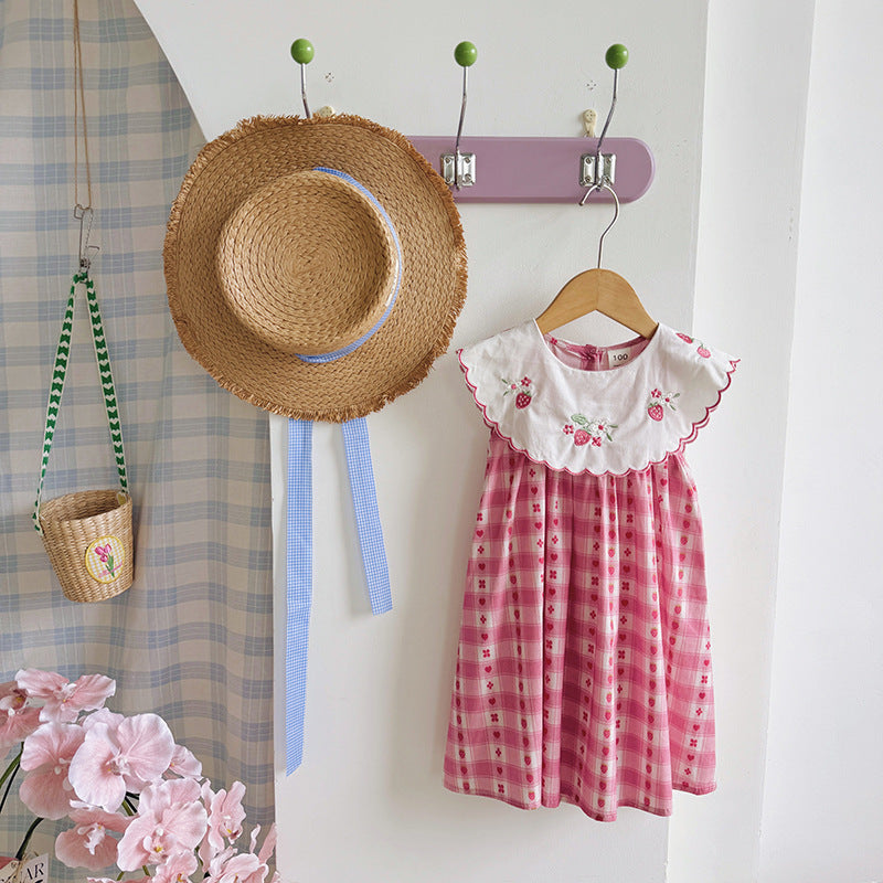 (In Production)Girls Spring&Summer Strawberry Embroidery Dress