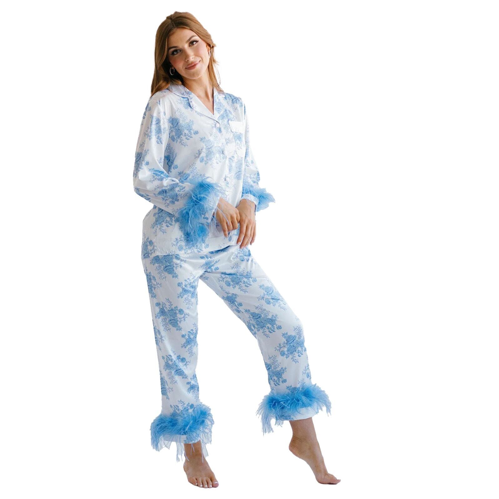 (Pre Order)Adults Christmas Print Satin Pajamas