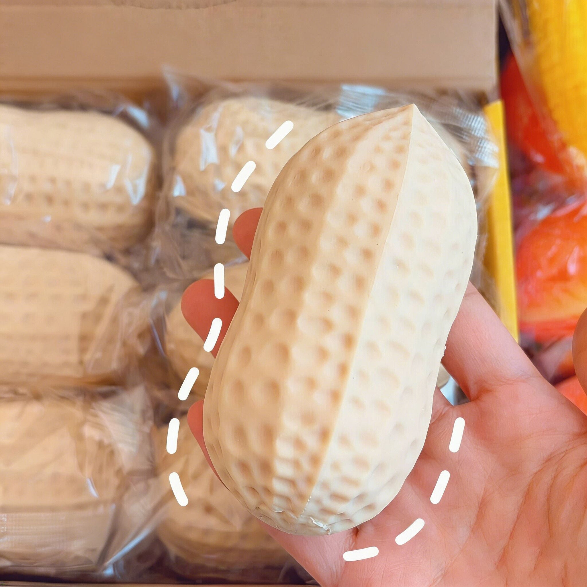 (Pre Order)Squeeze Peanuts, Hamburgers, Corn Toy