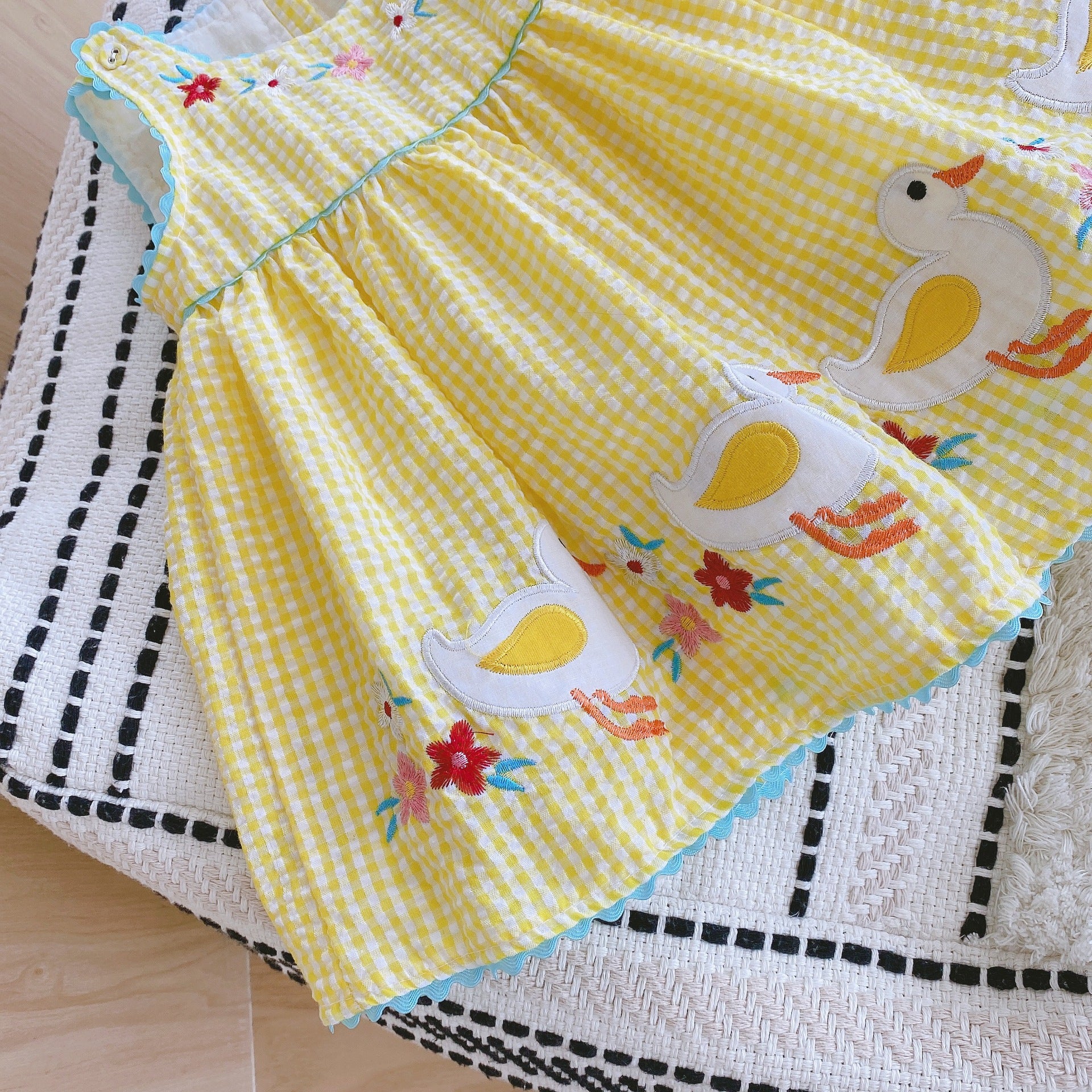 （In Production）Girls Spring&Summer Goose Applique Cotton Dress