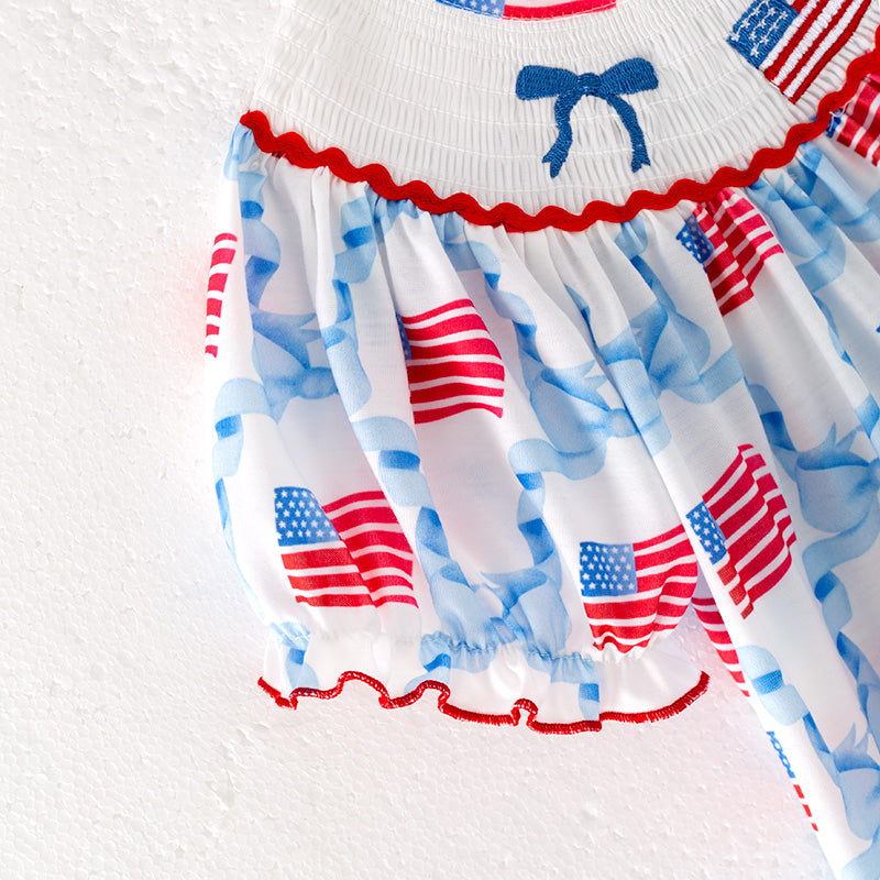 （In Stock）Girls Patriotic Embroidery Smocked Dress