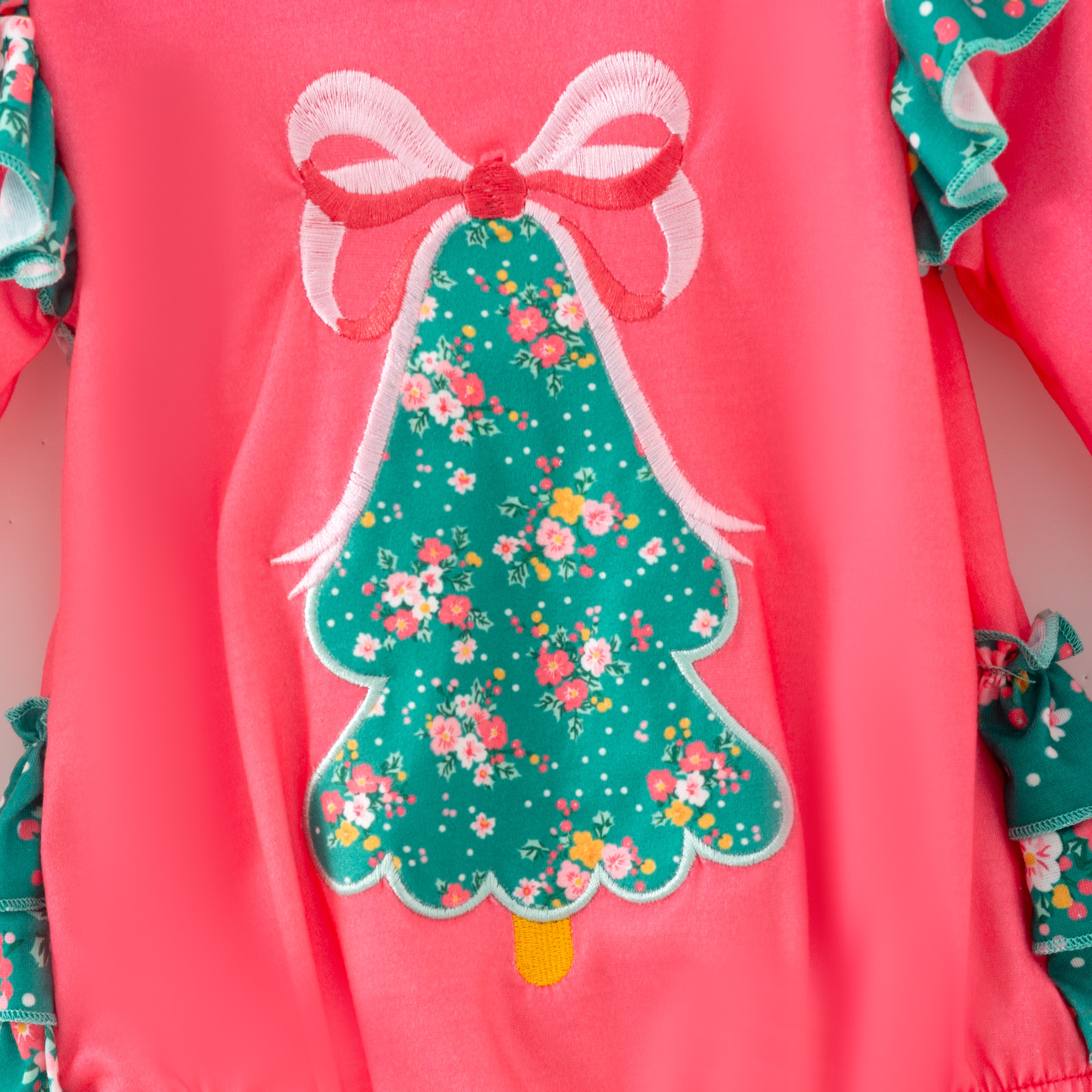 （Pre Order）Family Christmas Tree Applique Set&Romper