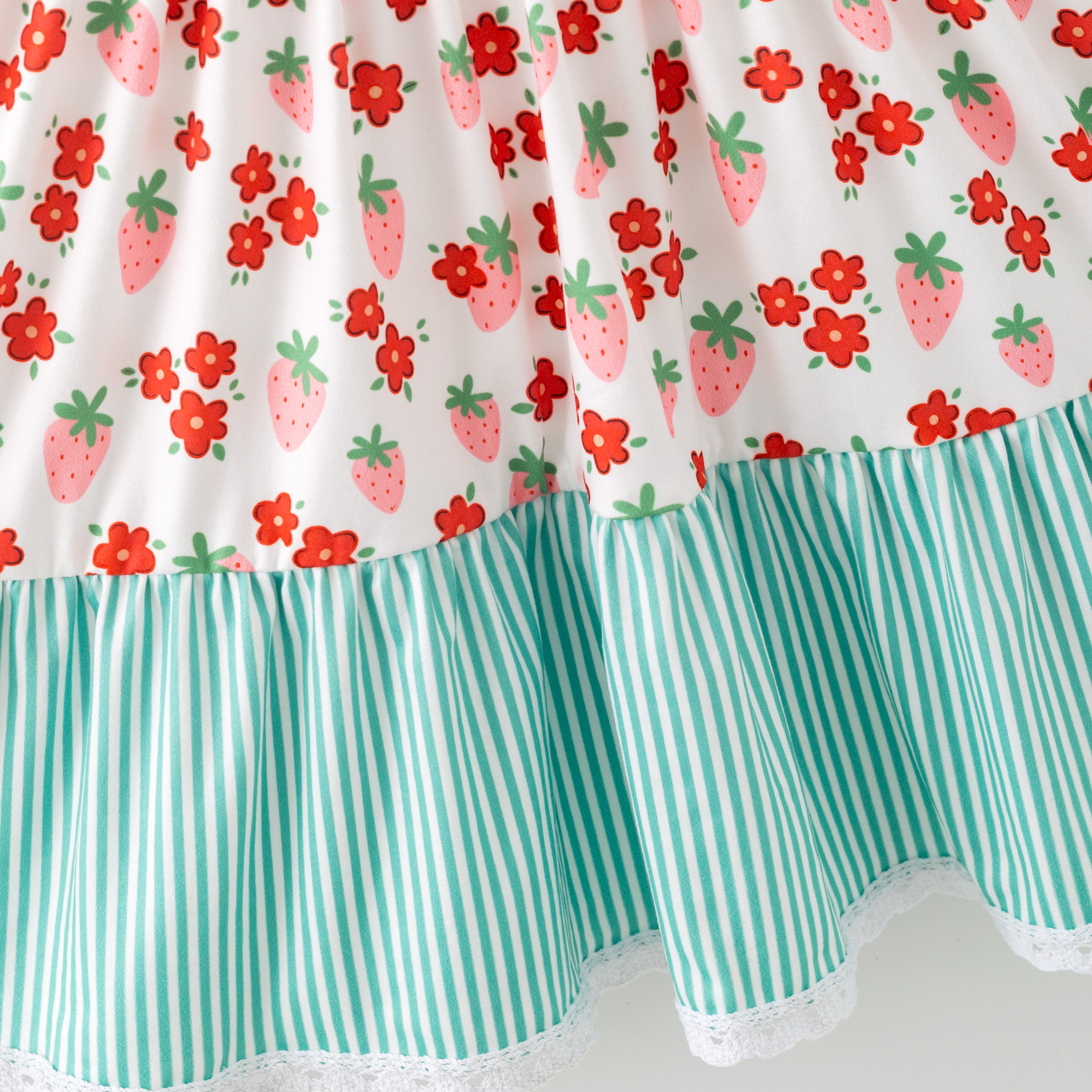 （In Stock）Girls Spring&Summer Strawberry Print Dress
