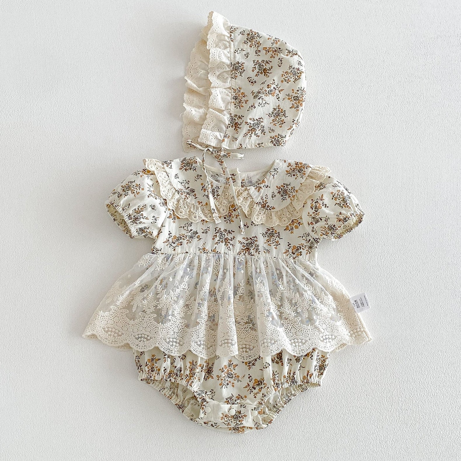 （In Production）Girls Fall Lace Ruffle Romper