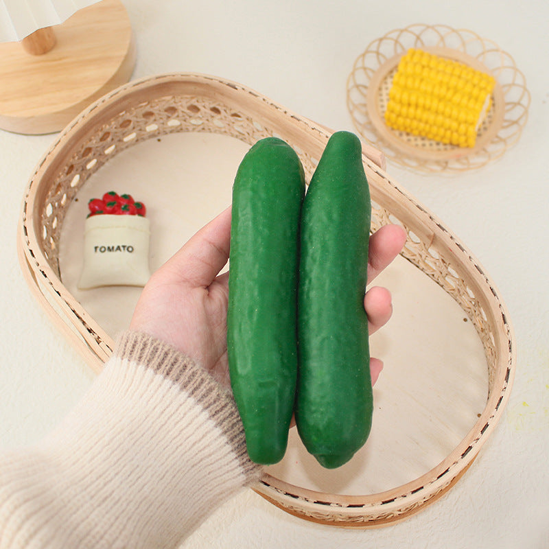 （Pre Order）Squeeze Cucumber Toy