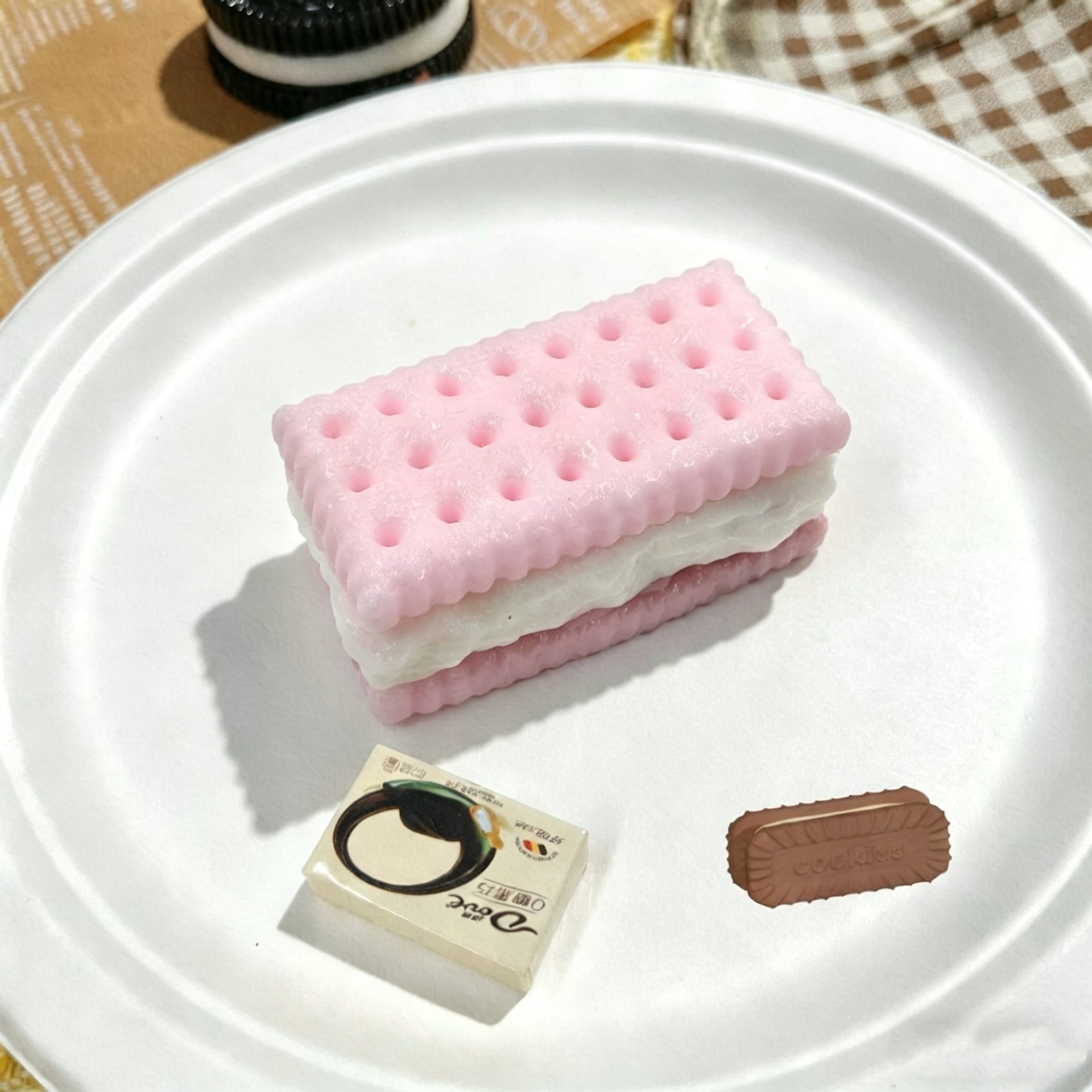 （Pre Order）Squishy Squeeze Soda Biscuit Toy