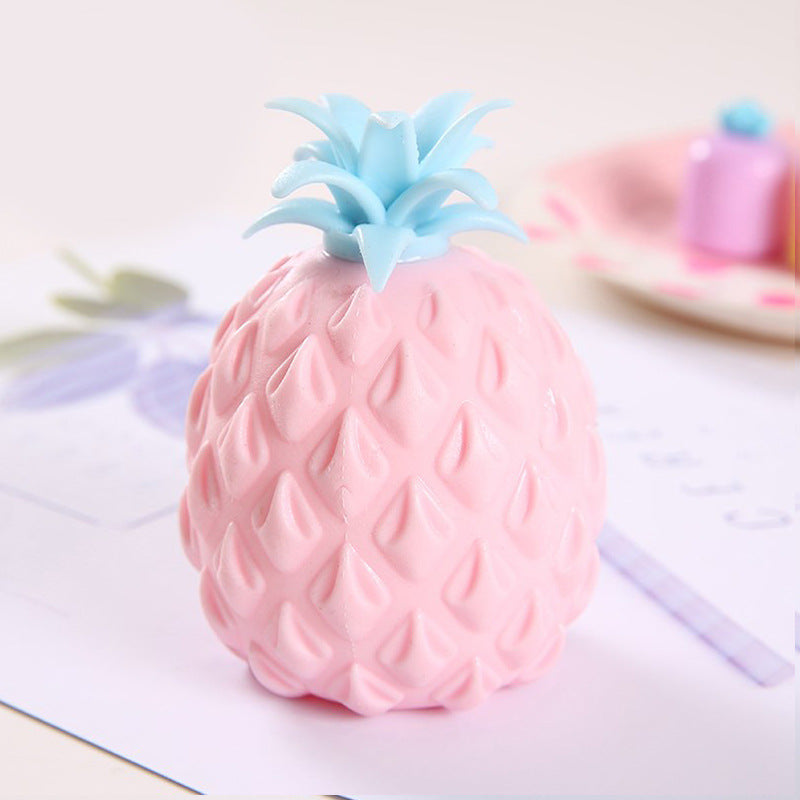（Pre Order）Squeeze Pineapple Toy