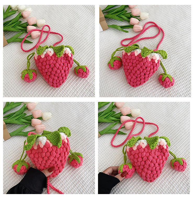 （Pre Order）Strawberry Shaped Wool Bag