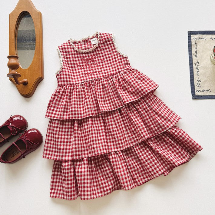 （In Production）Girls Spring&Summer Strawberry Embroidery Tiered Dress