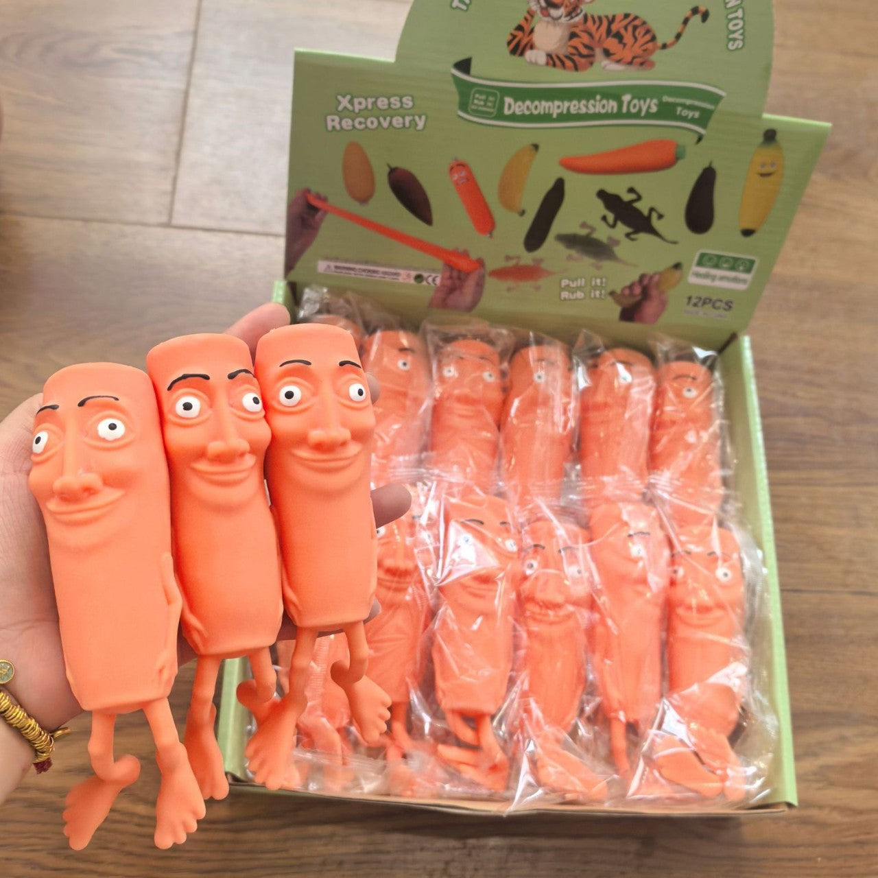 （Pre Order）Squeeze Cartoon Toy