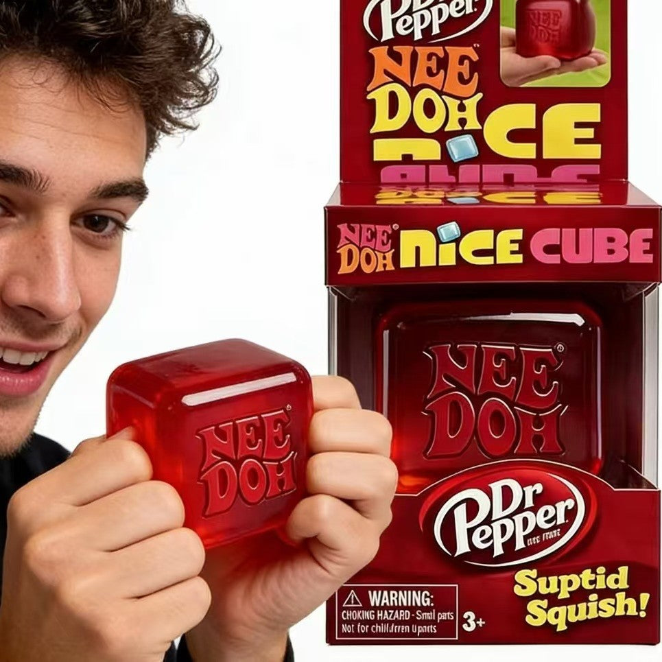 （Pre Order）Squeeze Cube Toy