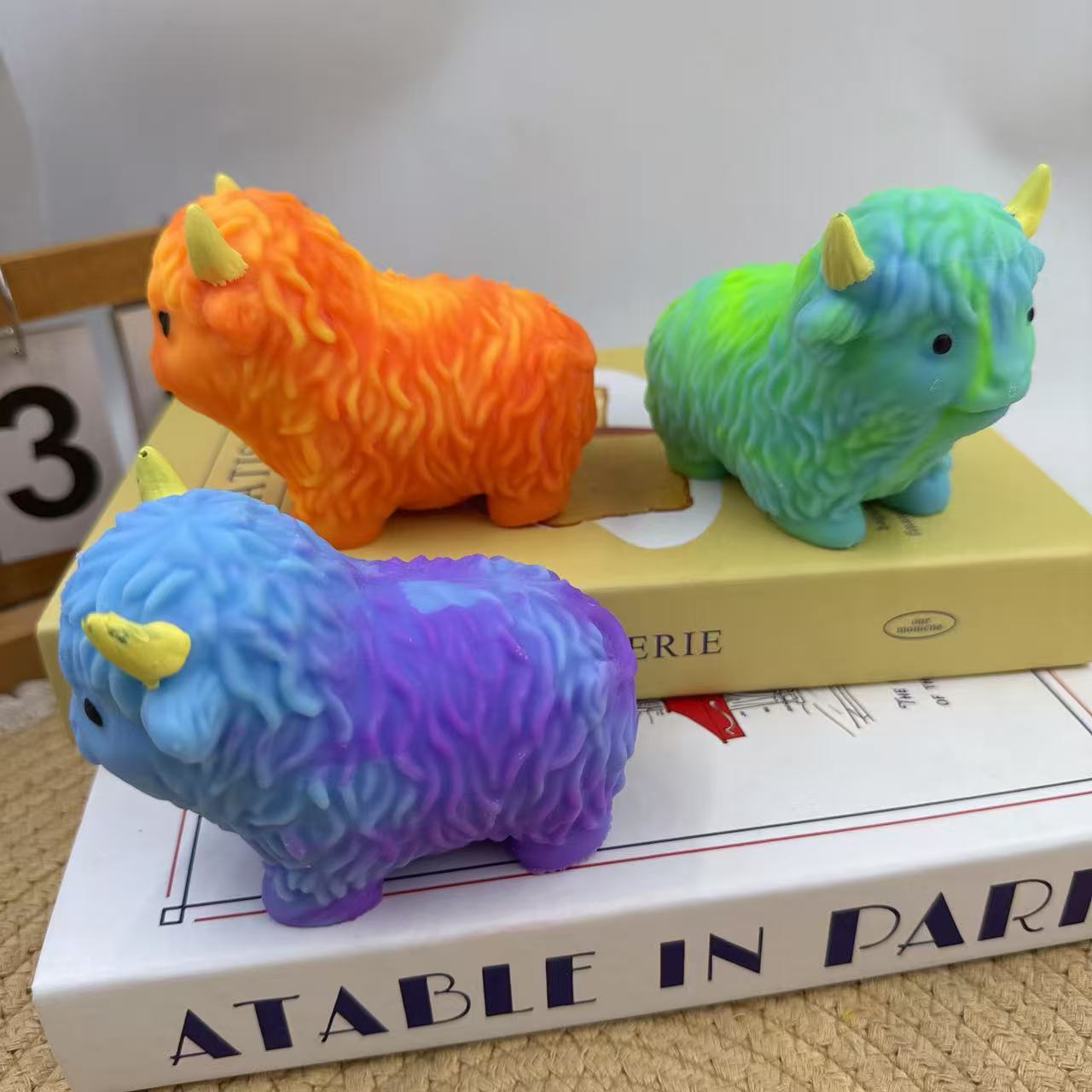 （Pre Order）Squeeze Cow Toy