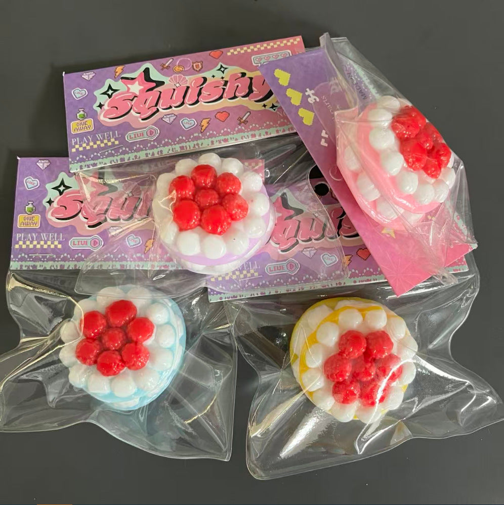 （Pre Order）Squishy Squeeze Strawberry Cake Toy