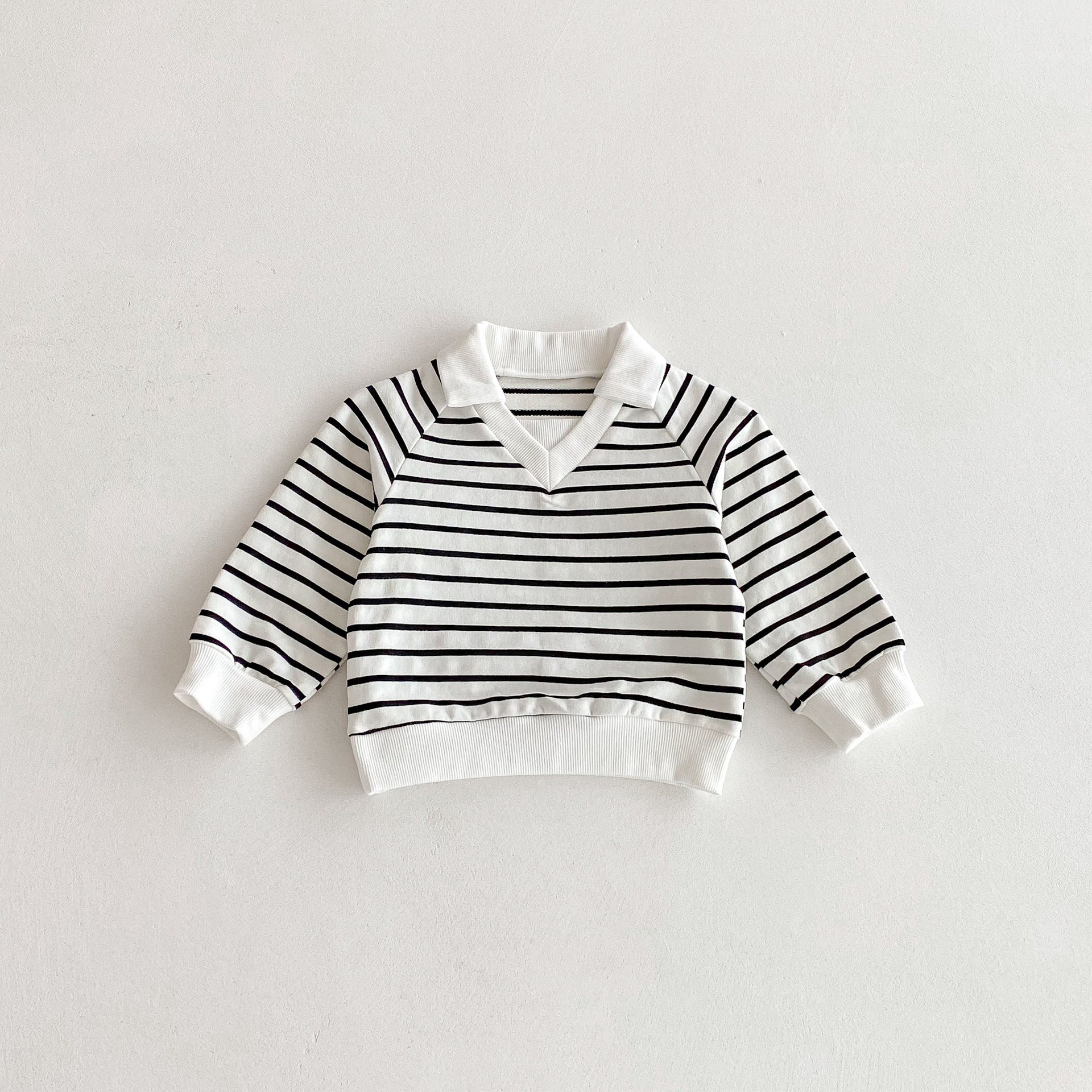 （Pre Order 2 Weeks）Unisex Fall Stripe Sweatshirt