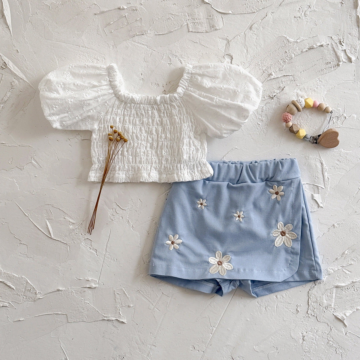 （In Production）One Pack(5 Pieces total)Sale Girls Summer Smocked Top Floral Embroidery Skort Set