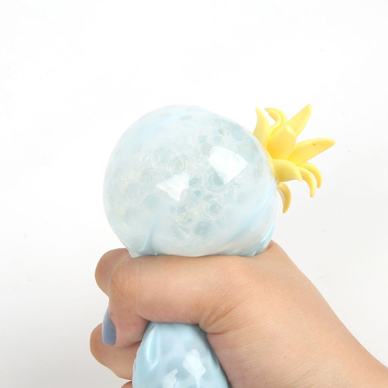 （Pre Order）Squeeze Pineapple Toy