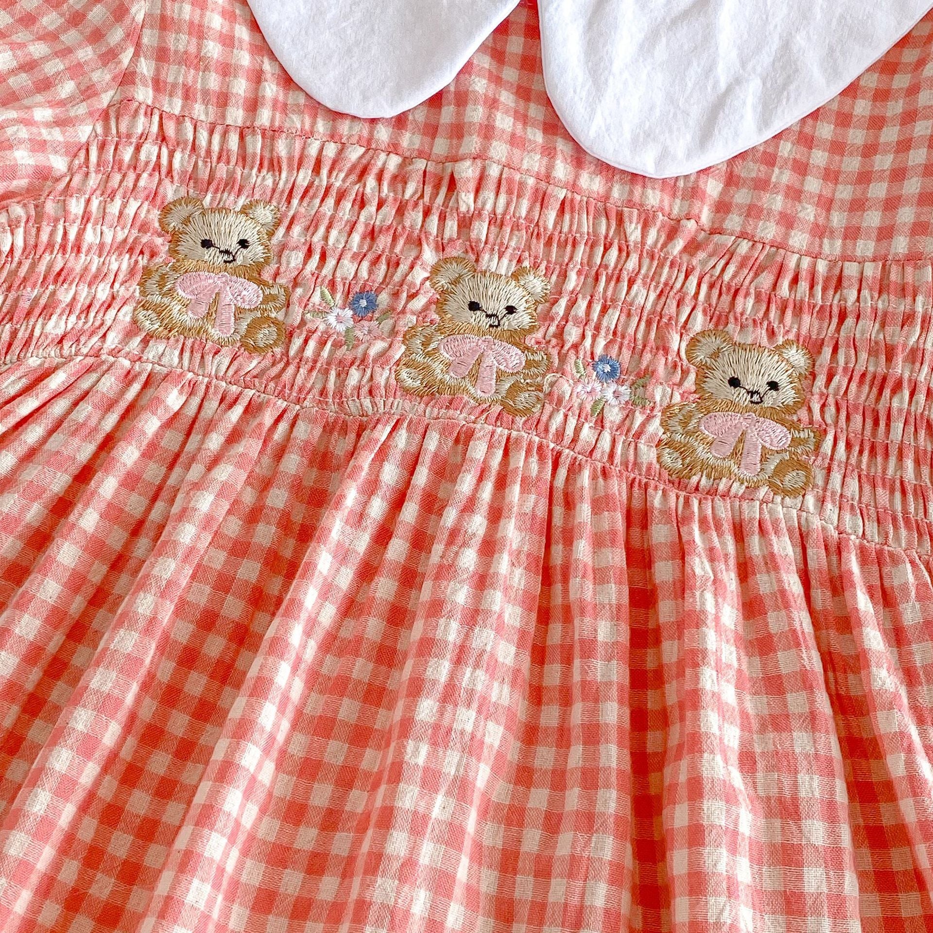 （Pre Order 2 Weeks）Girls Fall Plaid Bear Embroidery Smocked Dress