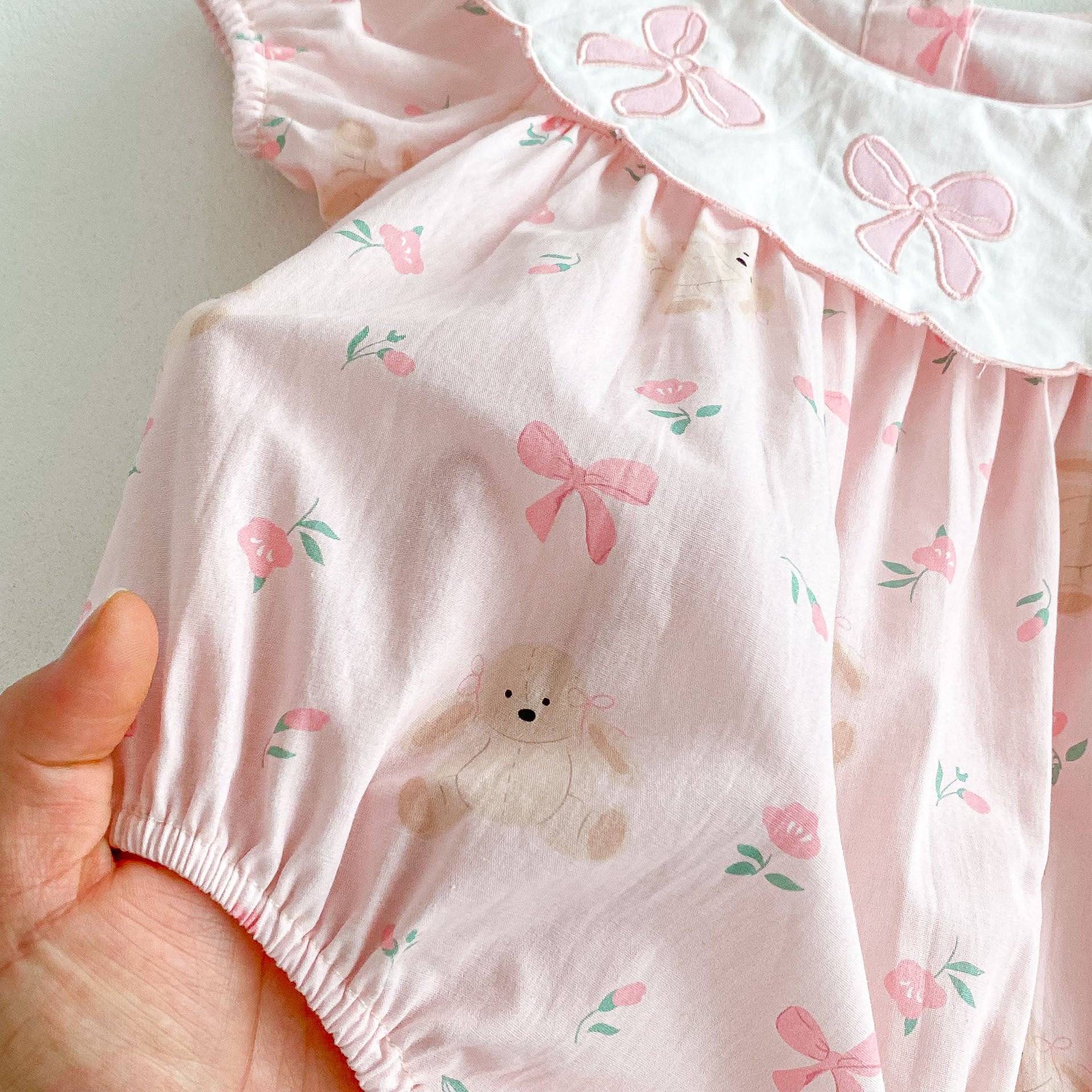 （In Production）Girls Fall Bow Applique Scallop Romper