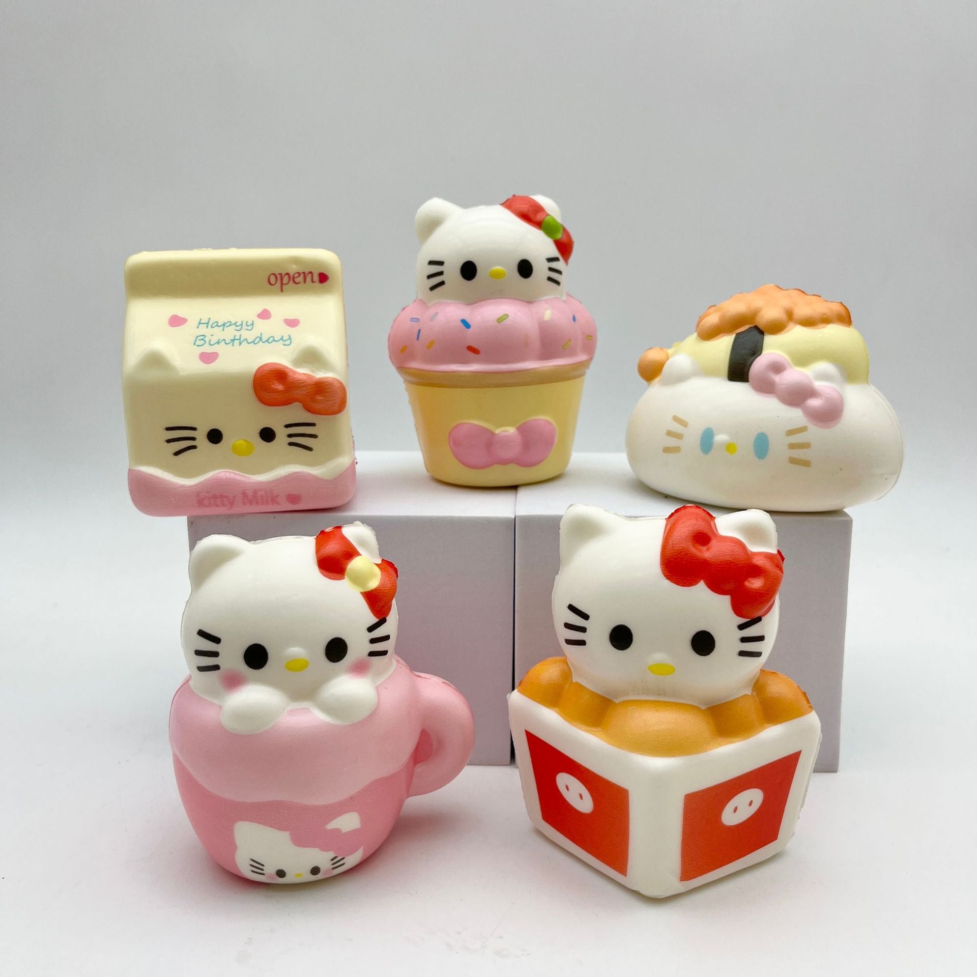 （Pre Order）Squishy Squeeze Kitty Toy