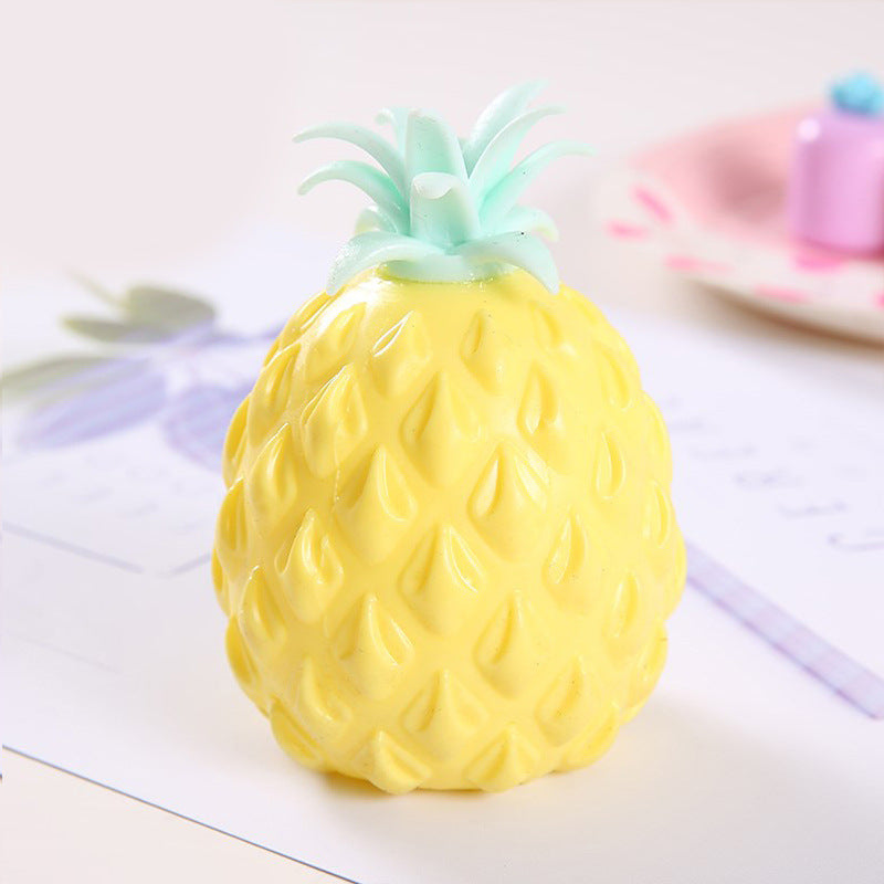 （Pre Order）Squeeze Pineapple Toy