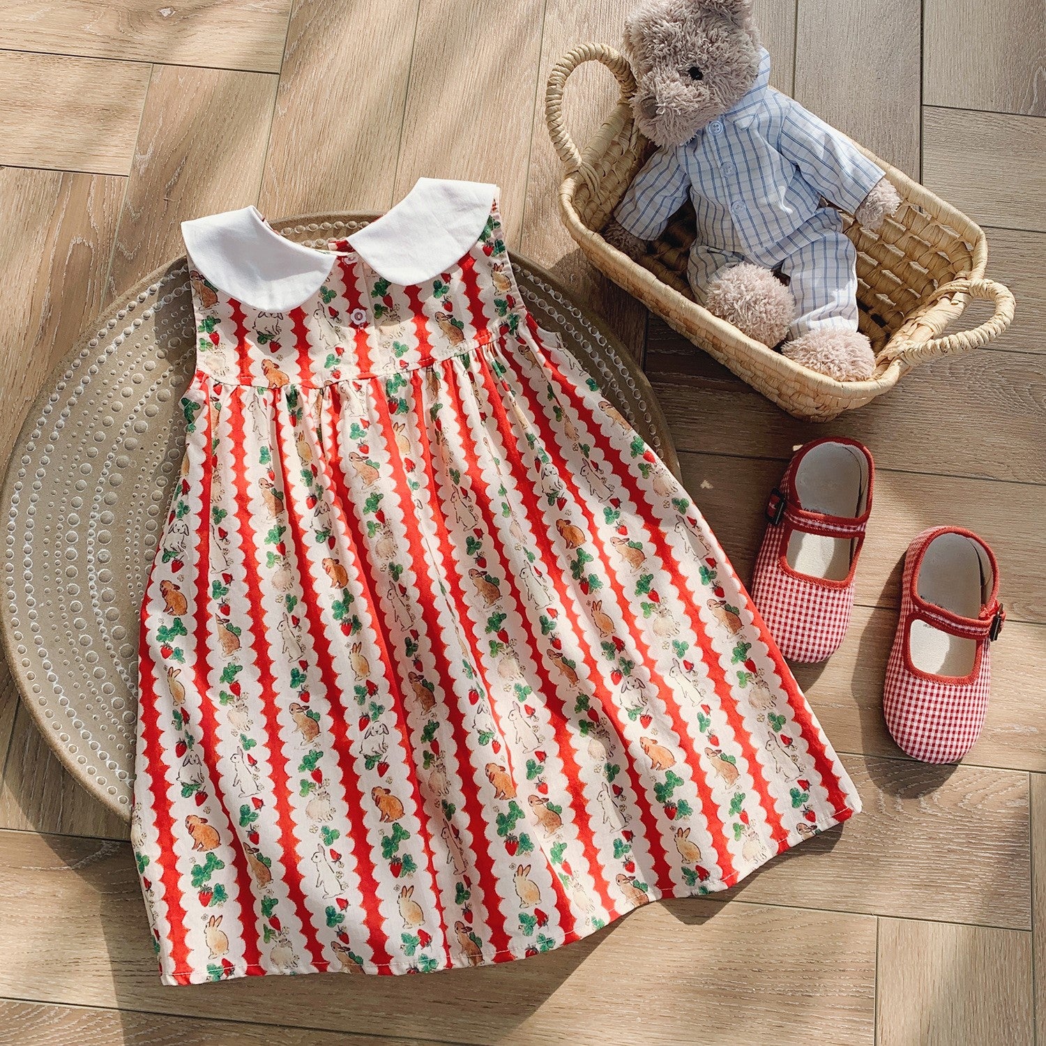 （In Production）Girls Easter Bunny Embroidery Flower-shaped Collar Dress