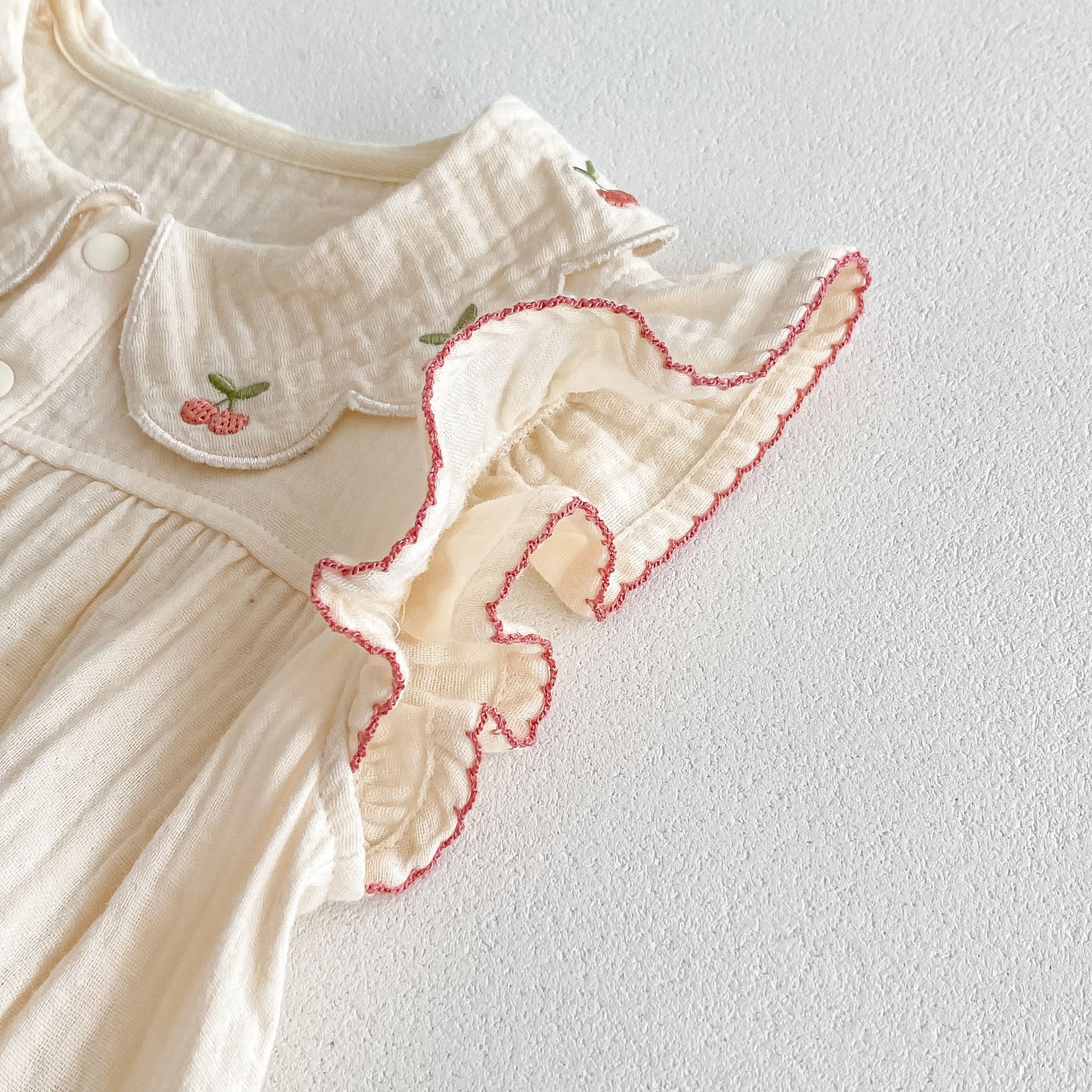 （Pre Order 2 Weeks）Toddler Girls Cherry Embroidery Scallop Collar Romper
