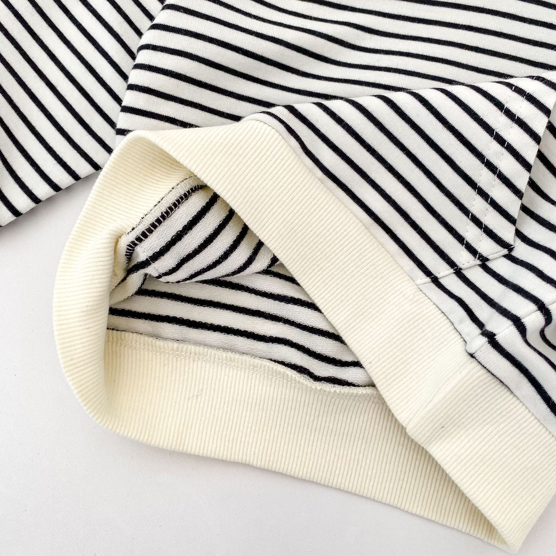 （Pre Order 2 Weeks）Unisex Fall Stripe Hoodie
