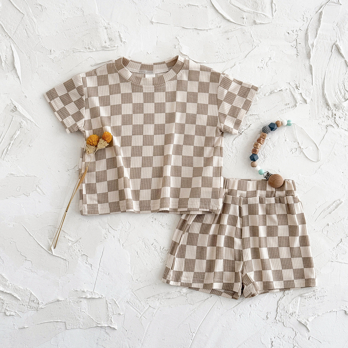 （In Production）One Pack(5 Pieces total)Sale Boys Summer Checkerboard Shorts Set