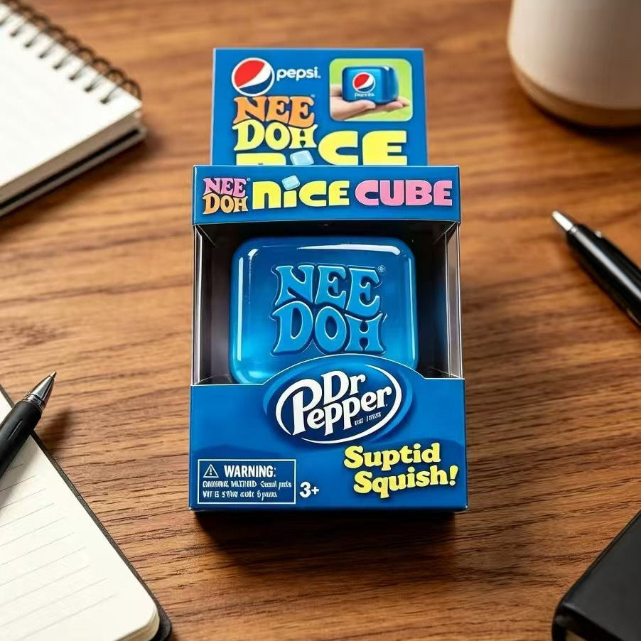 （Pre Order）Squeeze Cube Toy