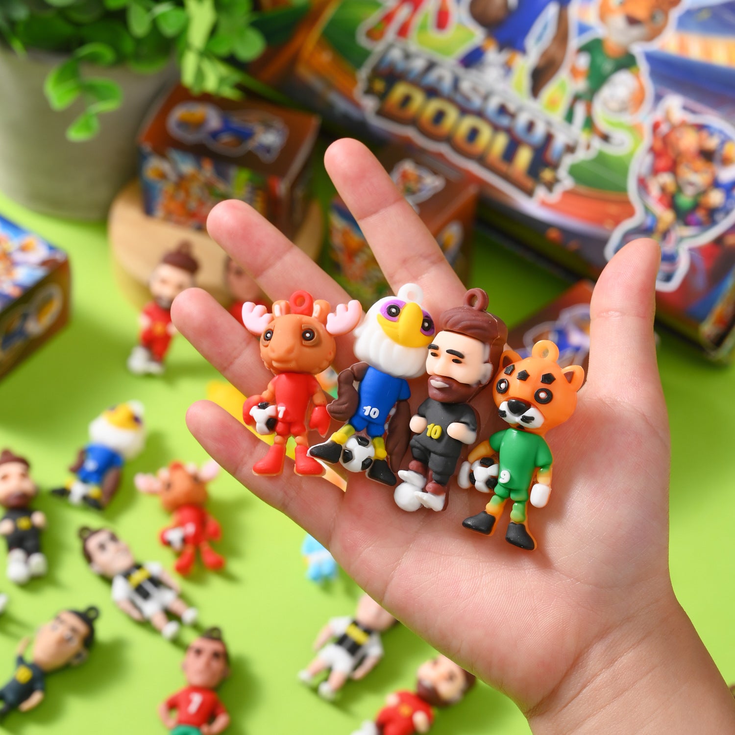 （Pre Order）Multi-style Cartoon Pendant Blind Box-24 Pcs to a box
