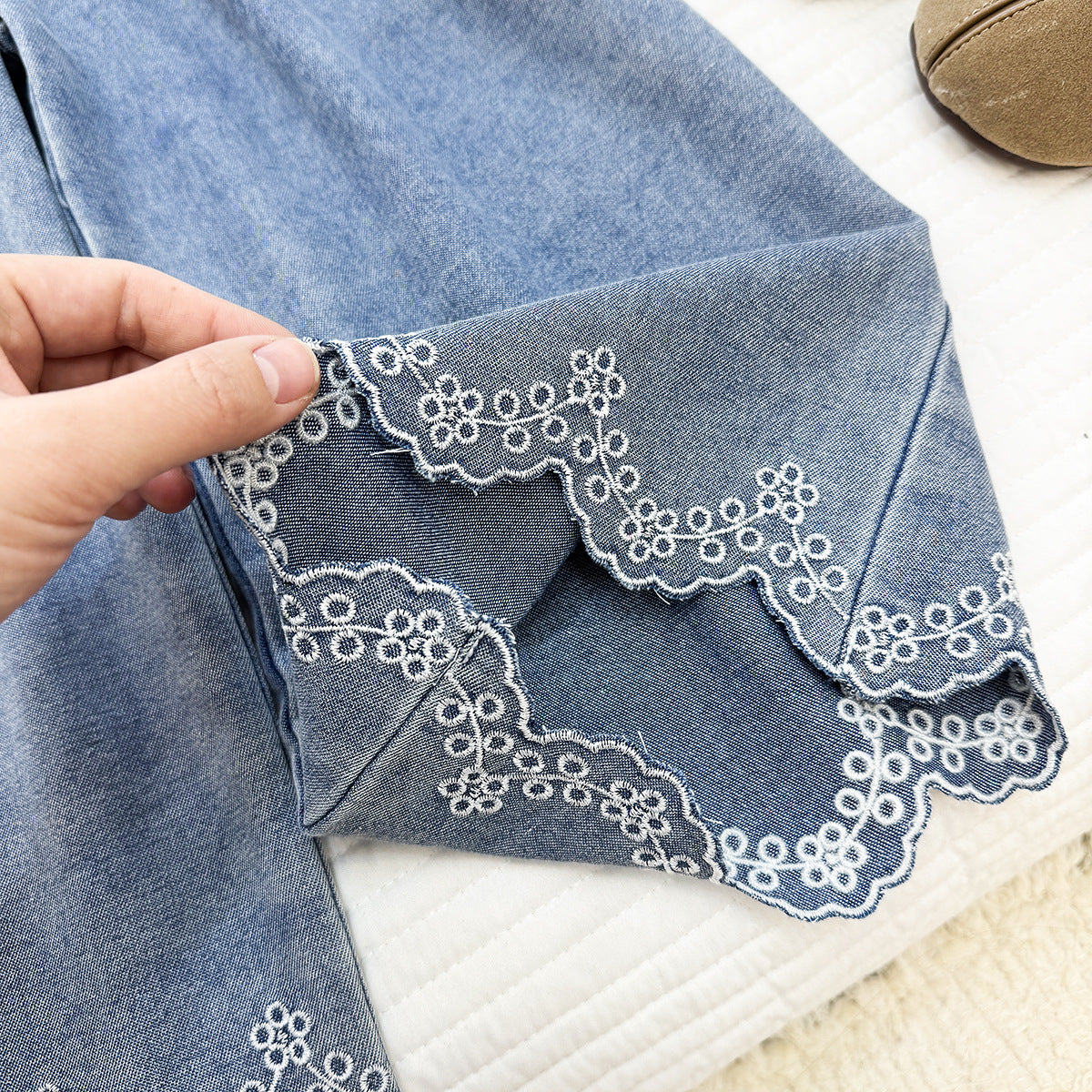（In Production）Girls Summer Embroidery Scallop Denim Outfit Set