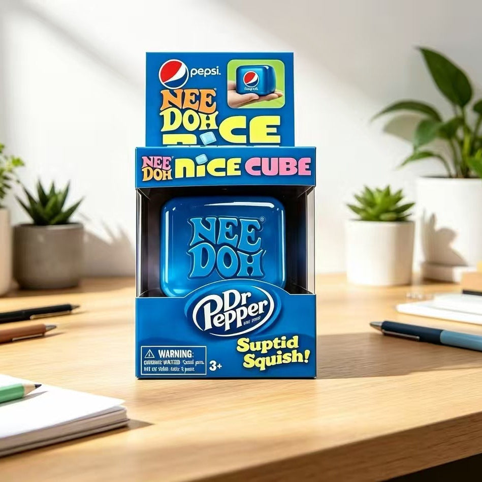 （Pre Order）Squeeze Cube Toy